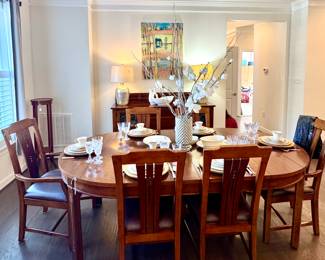 Table comes with pads!