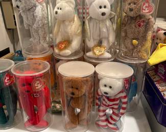 DO WE HAVE BEANIE BABIES …..OH YEAH !