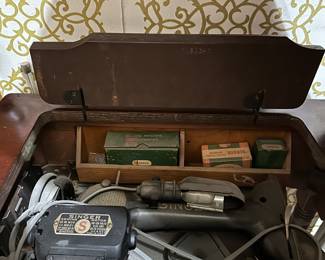 Antique Zinger sawing machine 