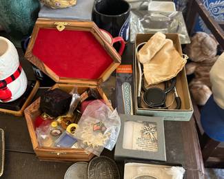 Small collectible 