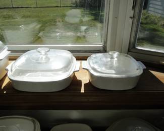 Vintage Pyrex, in plain white with matching lids