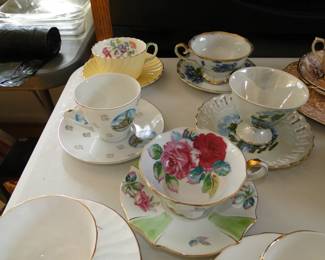 We have more and more teacups, that are clean and ready to go