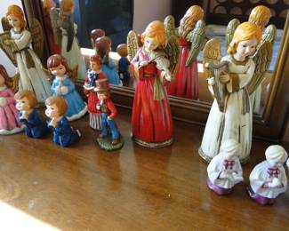 Angels we have heard on high, singing songs of glory