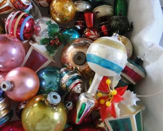 Holiday bulbs, of the vintage style