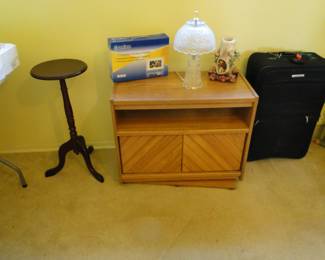 We offer you all the best when it comes to tables, and TV stands and luggage too