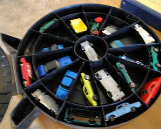 Round about we go with this vintage Hot Wheel Carry case, again, just so you are made aware, that the cars and the cases will be sold separately