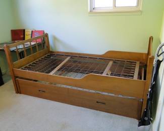 Trundle bunk beds