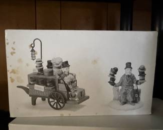 Department 56 Chelsea Market Hat Maker