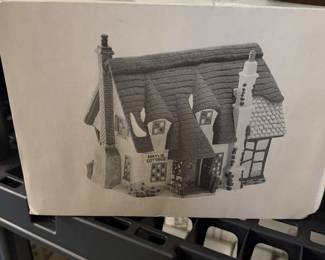 Department 56  Maylie Cottage