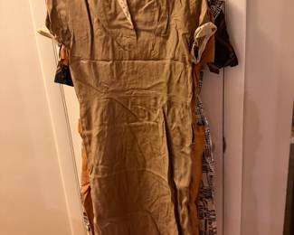 Vintage dress, grandma was 5'9"