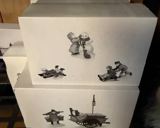 Department 56  Snow children &  Village Chelsea fish market