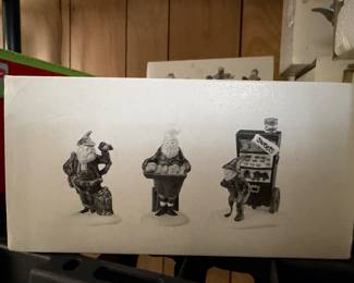 Department 56 Bakers elves