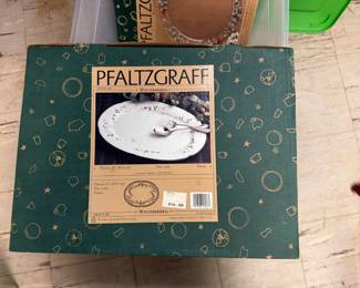 Pfaltzgraff Winterberry Large selection most New Old STock