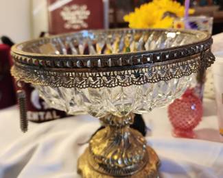 Glass Bowl on Pedestal 