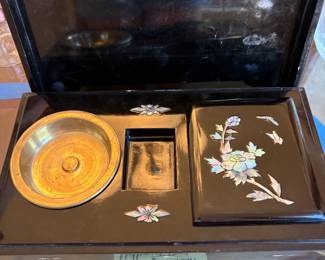 Vintage Korean Mother of Pearl Box / Ash Tray $25