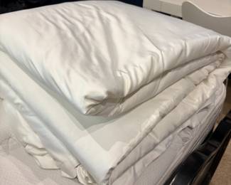 Z Gallerie Full Duvet $30