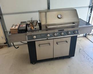 Kitchen Aid Grill $500