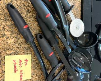 Misc Kitchen Utensils $12