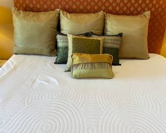 Set of Pillows $90