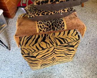 Foot stool and pillows