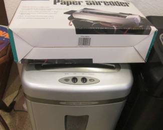 Royal Paper Shredder