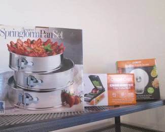 NIB Variety of Kitchen Items