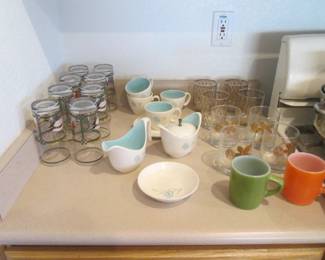 Vintage & MCM Glasses, Mugs & Tableware