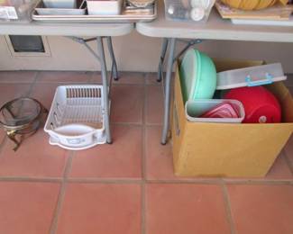 Tupperware & Rubbermaid