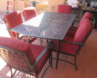 PatioTable/6-Chairs and Cushions, 42" X 70"