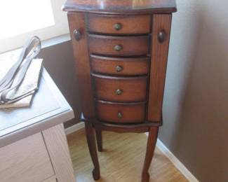 Jewelry Chest, Multiple Compartments