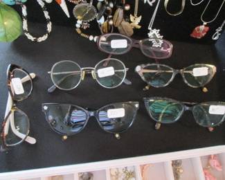 Sun Glasses & Regular Glass Frames