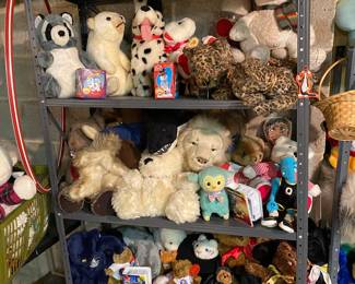 STUFFED ANIMALS!!