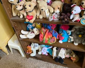 MORE stuffed Animals.