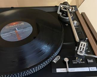 Dual Turntable Model 529