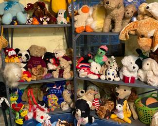 STUFFED ANIMALS!!