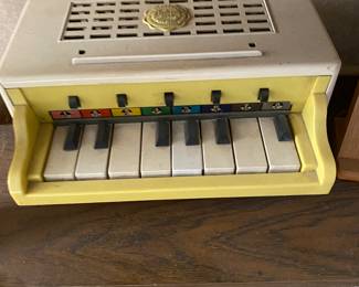 Vintage Knickerbocker Toy Piano