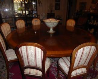 Dining table/12 chairs