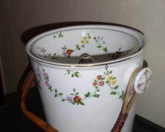 Chamber Pot