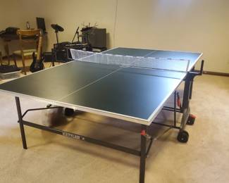 Kettles ping pong table with accessories 