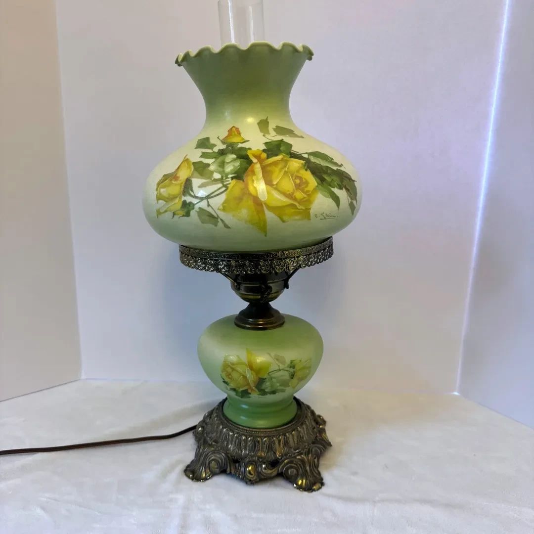  001 Vintage Hurricane Lamp 