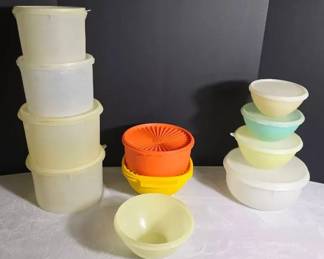 Large Vintage Lot of Used Round Storage Tupperware