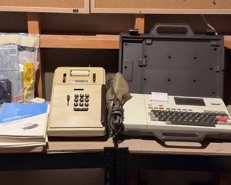 Vintage Typewriters Adding Machine