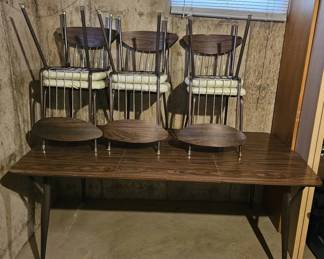 MCM Formica Table 6 Chairs
