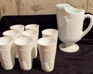 Colony Harvest Milk Glasses 
