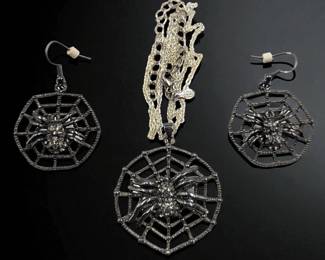 Vintage Kirks Folly Spider And Spiderweb Necklace And Earrings With Crystals And Silver Tone Chain