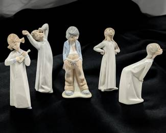 Lladro Figurines: Lot Of 4 Lladro Porcelain Children Figurines And A Tengra Figurine