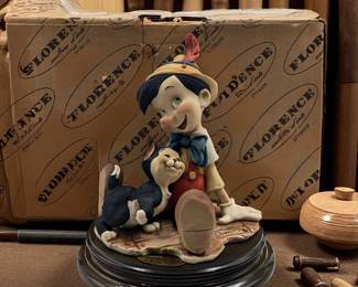 Giuseppe Armani Figurine: Walt Disney's "Pinocchio And Figaro" 464C With Original Box, Signed