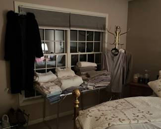 King sheet sets … clothing rack …