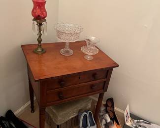 Lovely 2 drawer antique table …