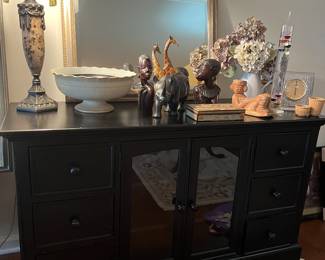 Cabinet … nice storage ..